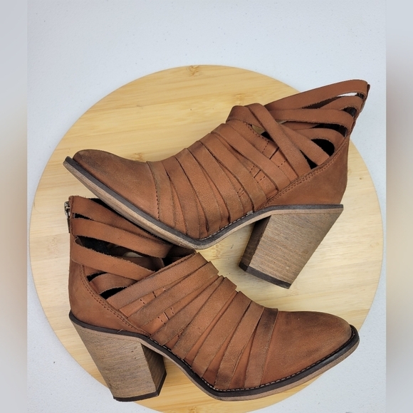 Free People Hybrid Strappy Leather Women’s Ankle Bootie in Tan Size 6.5 - Picture 8 of 12
